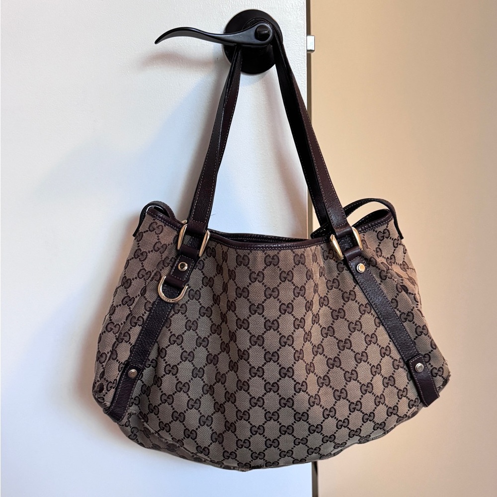Gucci GG Canvas Abbey